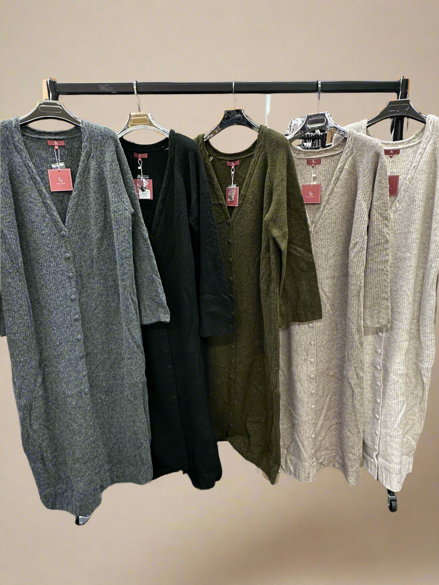 Ribbed buttoned cardigans