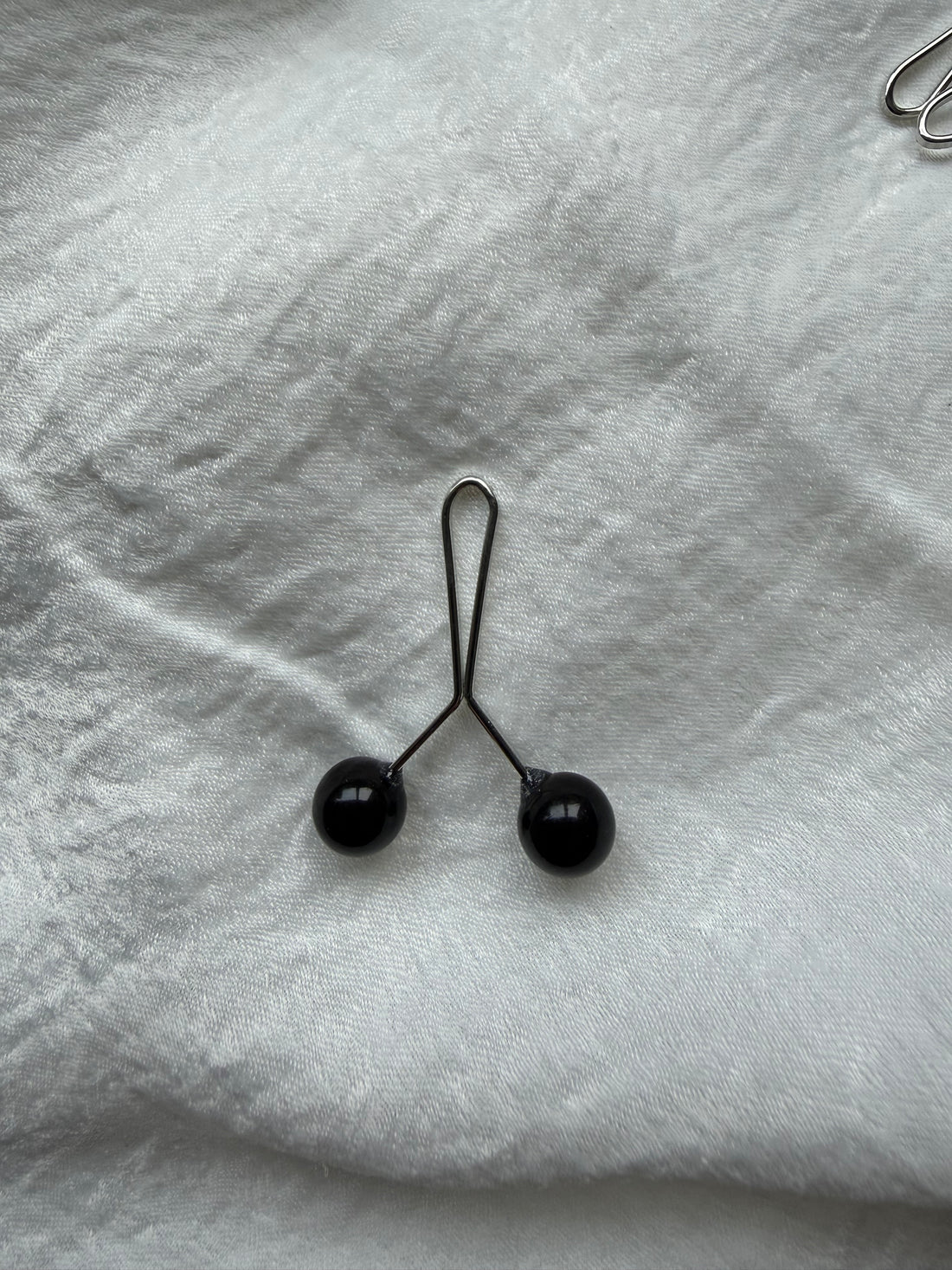 8 pcs black hijab grip pin clips strong and secure