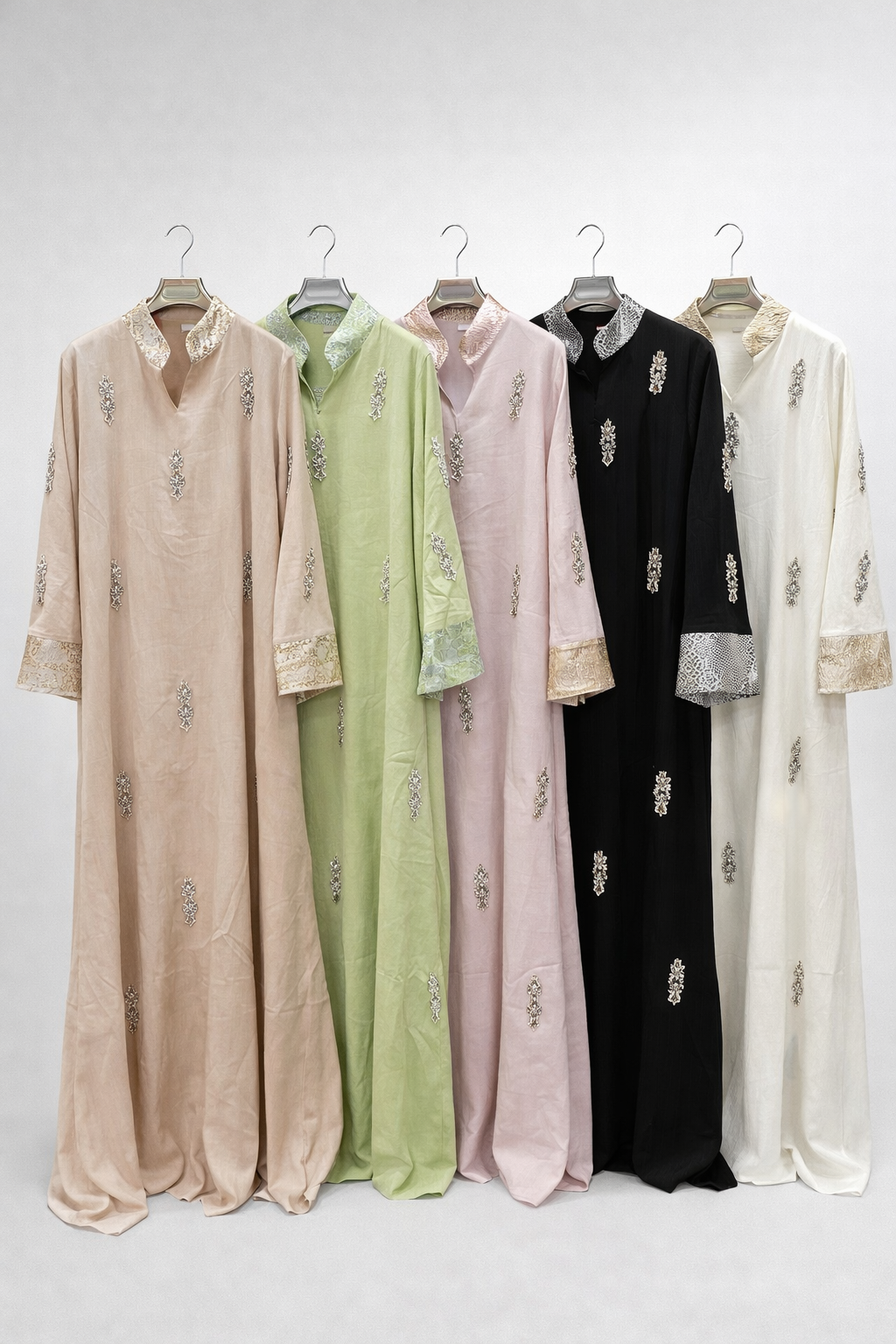 Cascade Signature Collar Abaya