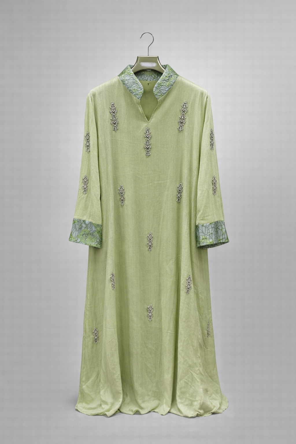 Cascade Signature Collar Abaya