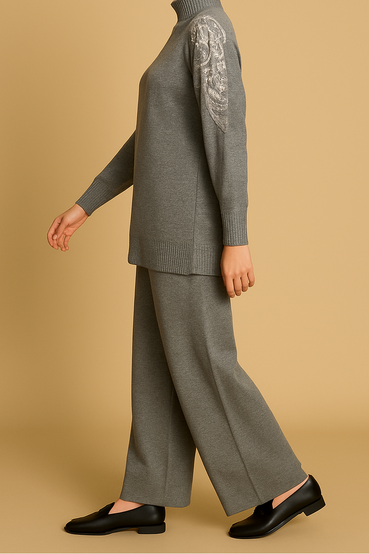 High-neck Embellished Set