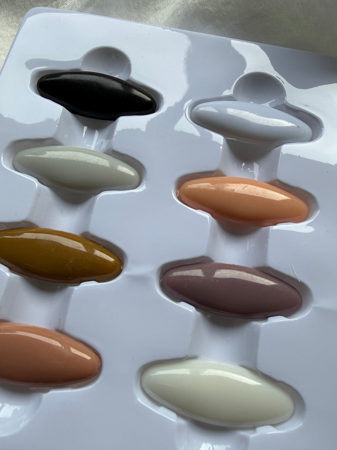 Neutral Colour No Snag Hijab Pins 8pk Soft Touch Hijab Clips for Everyday Wear