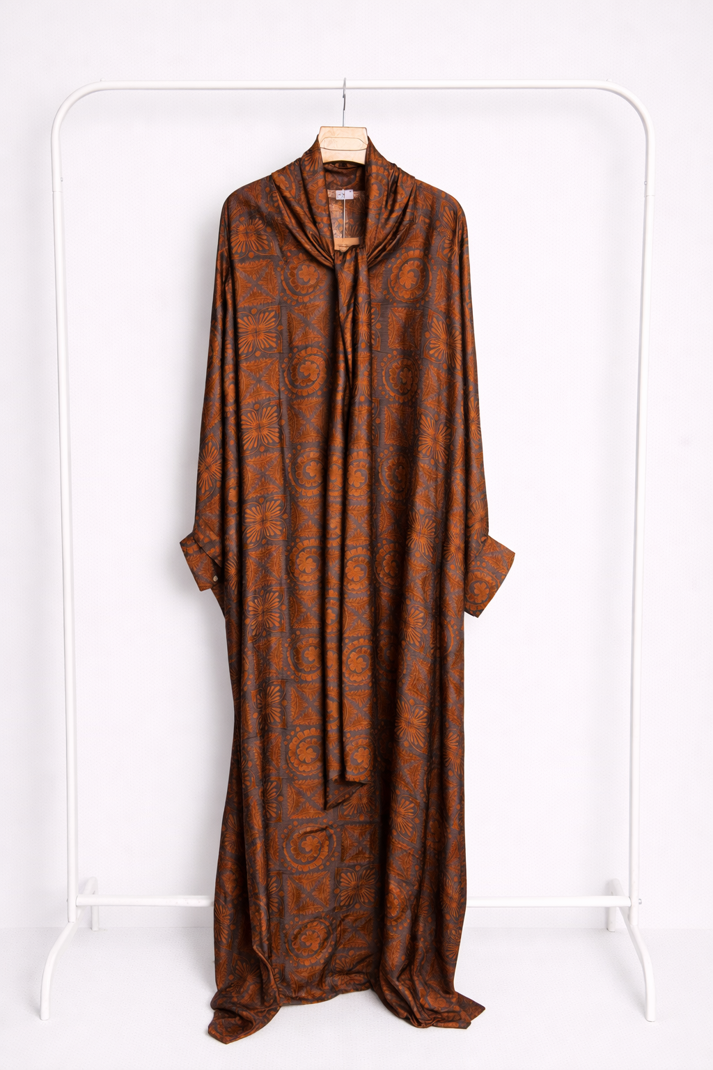 Printed Tie-Neck Embellished Kaftan