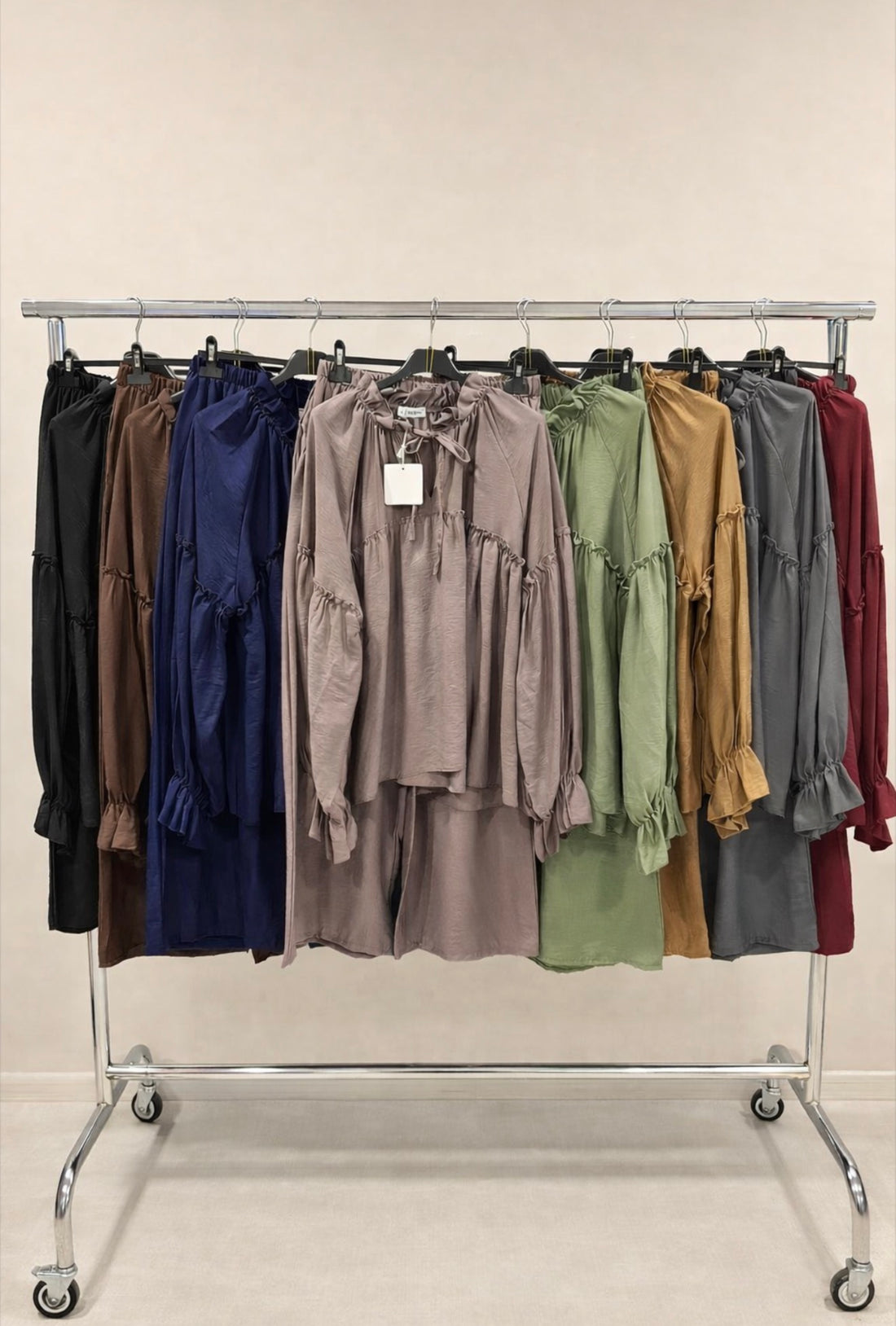 Simple ruffle detail coord two piece set