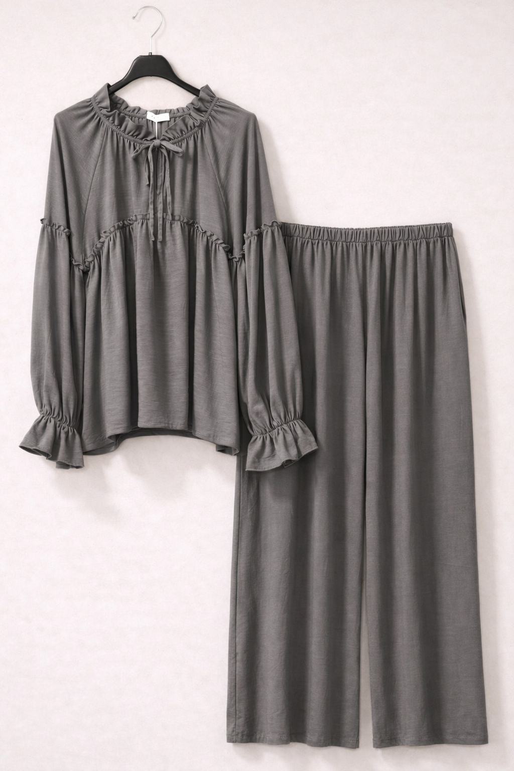 Simple ruffle detail coord two piece set