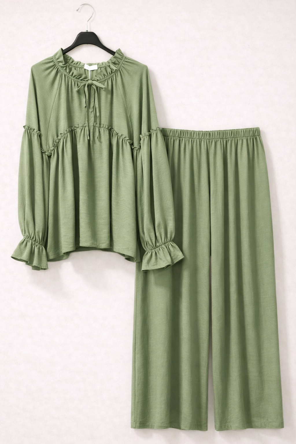 Simple ruffle detail coord two piece set