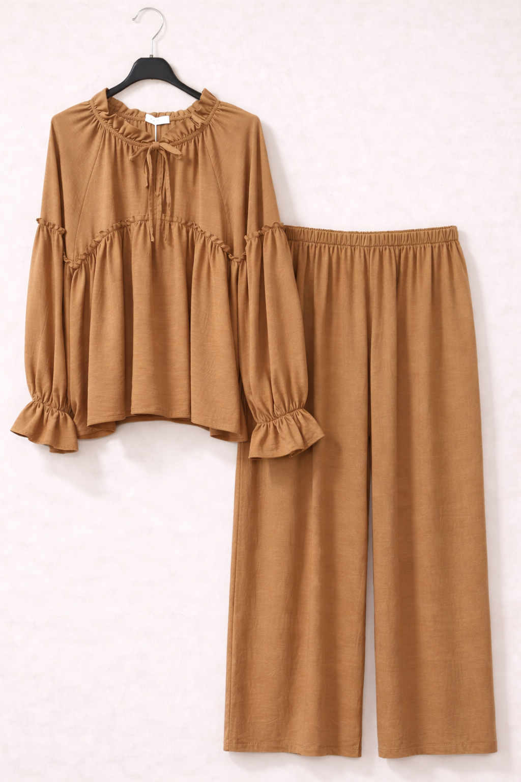 Simple ruffle detail coord two piece set