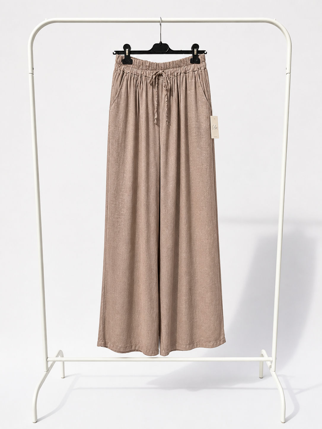 Women's lightweight comfortabe wide leg trouser