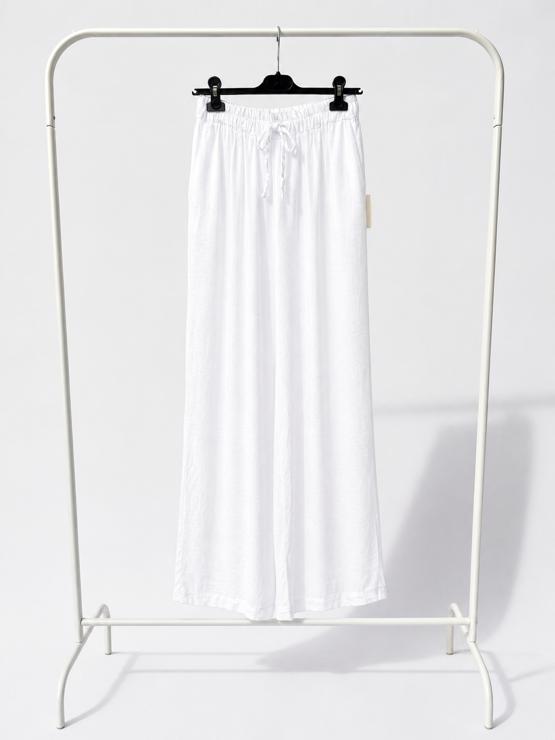 Women's lightweight comfortabe wide leg trouser
