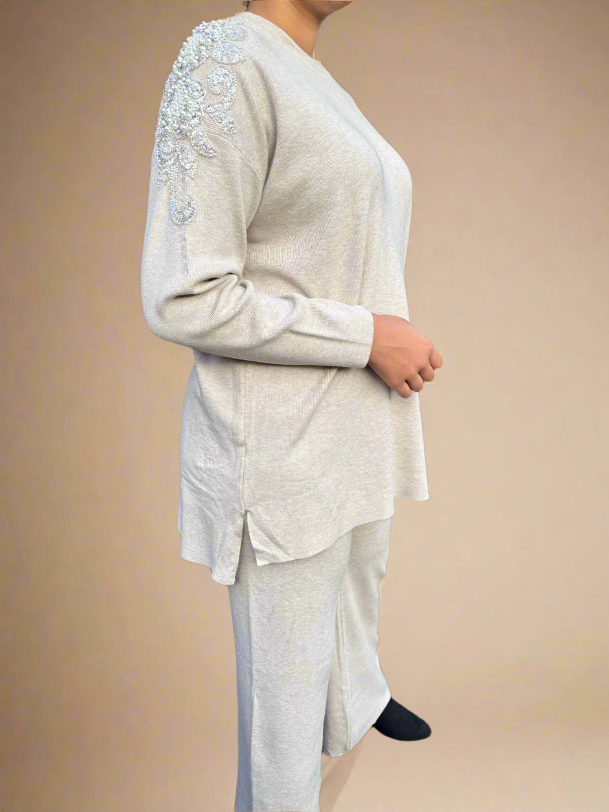 Embellished shoulder round neck jumper set