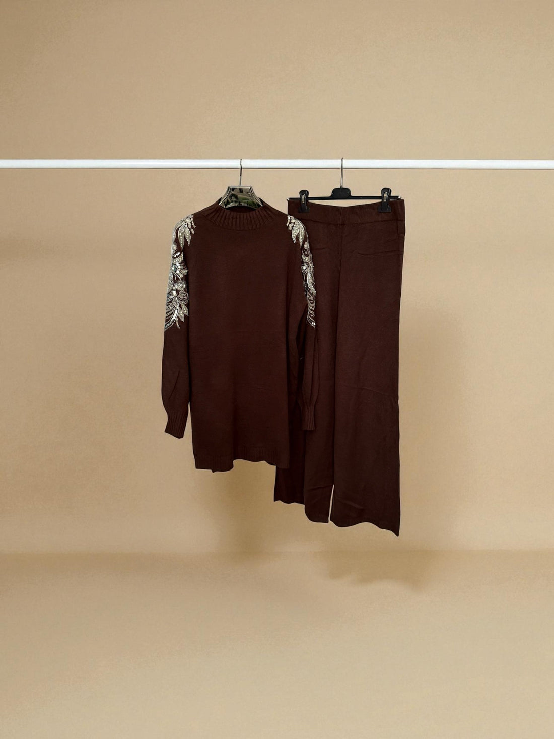 High-neck Embellished Set