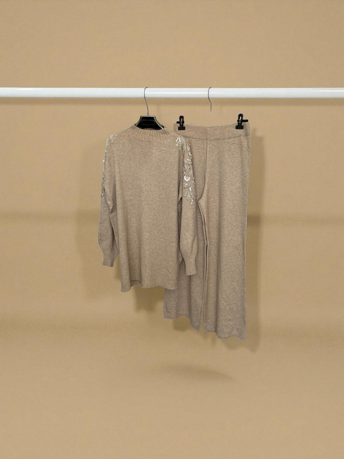 High-neck Embellished Set