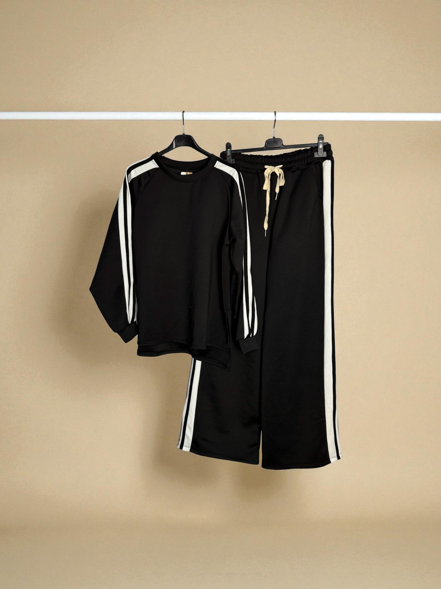 Striped sweatshirt set